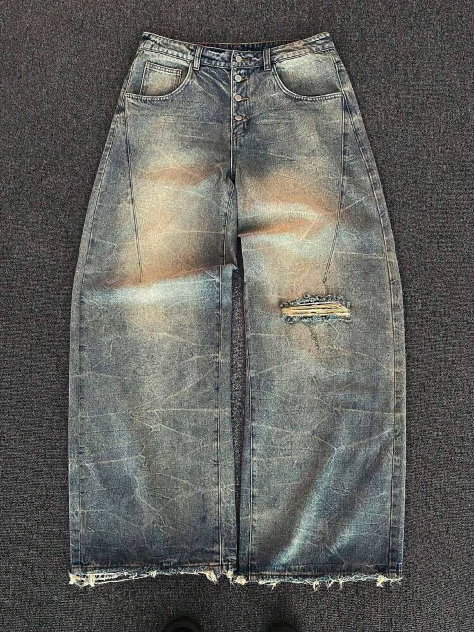 WASHED VINTAGE DISTRESSED