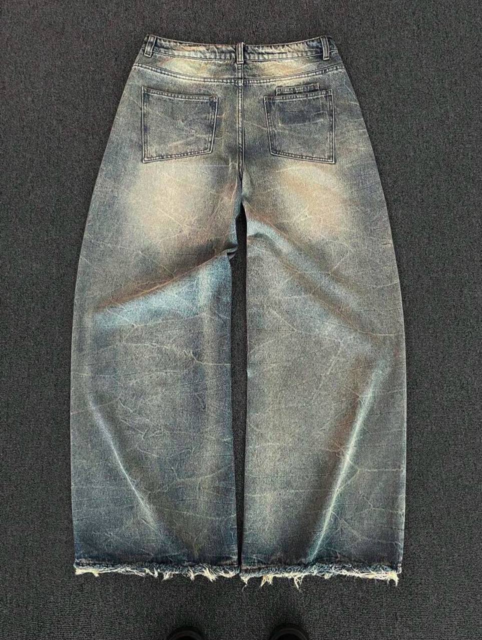 WASHED VINTAGE DISTRESSED