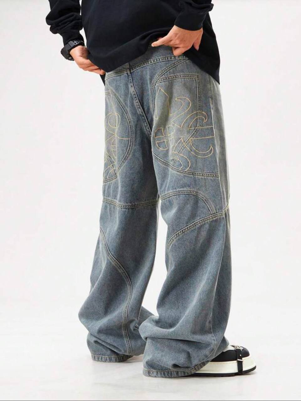 DECORATED JEANS